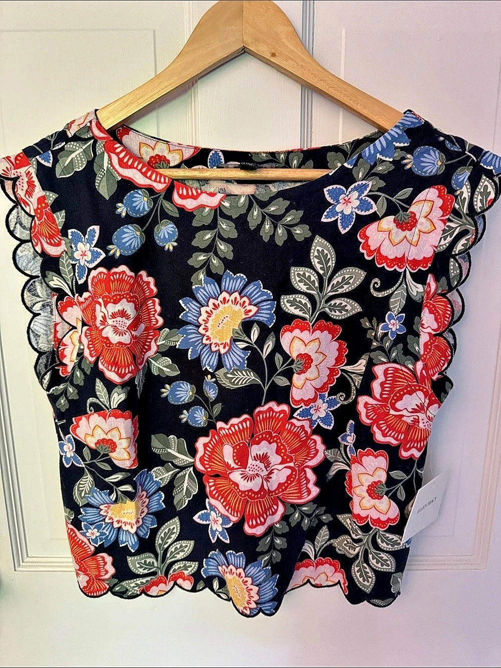 Ellen Tracy Floral Short Sleeve Blouse in Blue & Red Size XS NWT